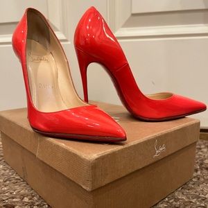 Christian Louboutin So Kate Patent Pump in Poppy, 36.5